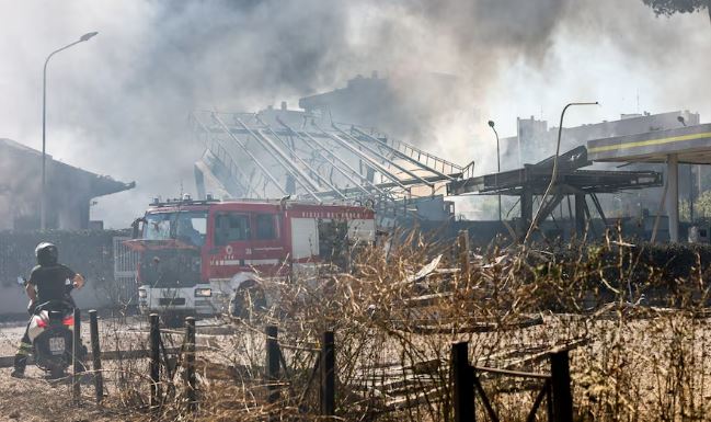 Foto-nga-Reuters-Flake-ne-nje-pike-karburanti-ne-lindje-te-Romes